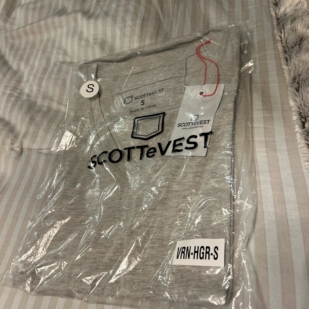 SCOTTeVEST Veronica V-Neck Blue, Grey, White T-Shirt with hidden pocket, Size S - Picture 6 of 6